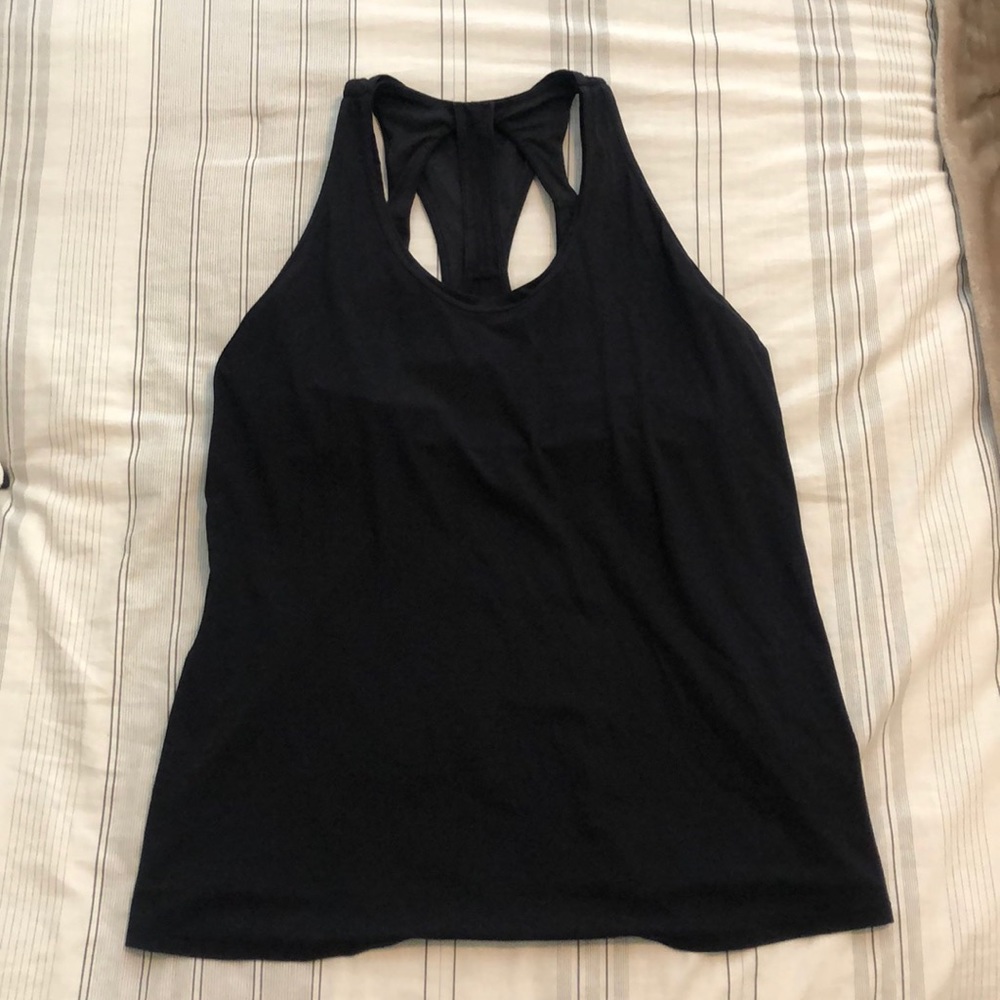 Black lululemon tank top
